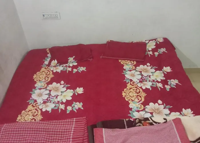 White-House Home Stay